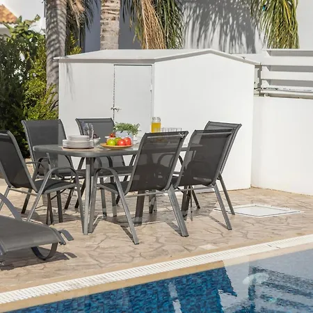 Palms 32 *